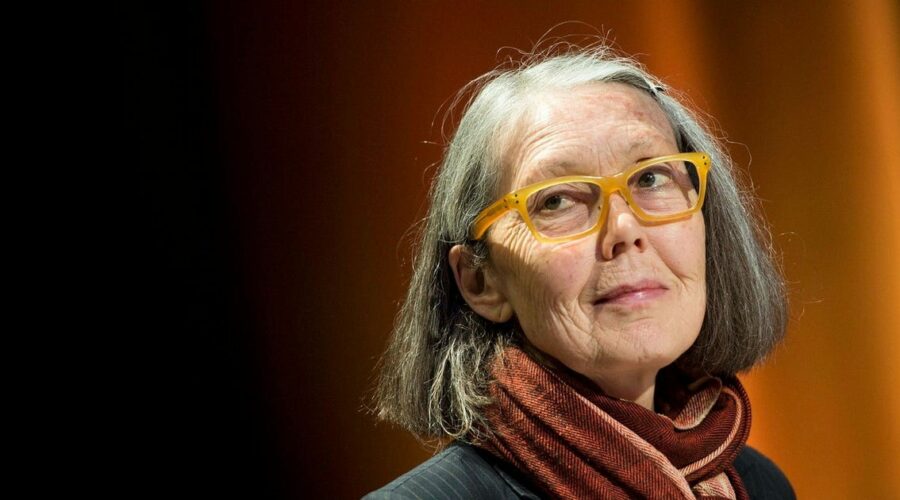 Fem snabba fakta om Anne Carson